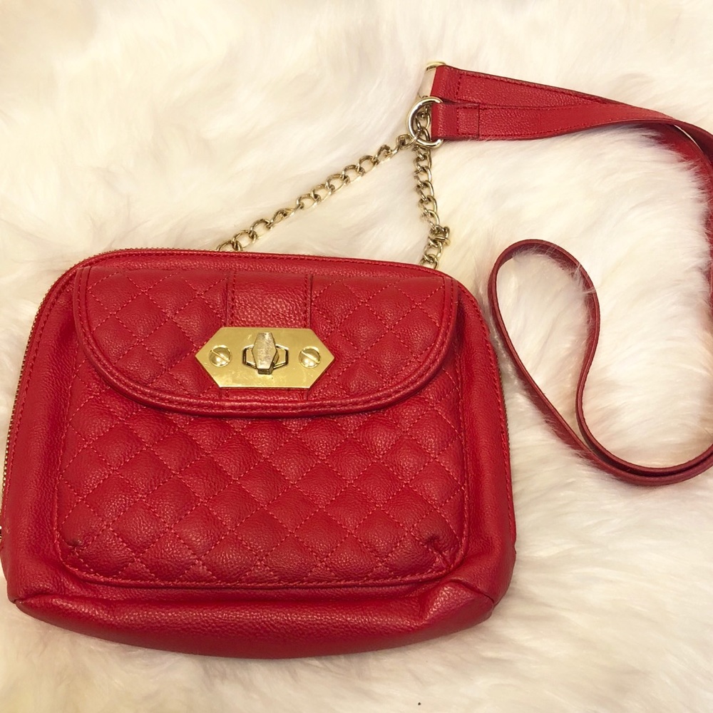 Steve Madden | Quilted Crossbody